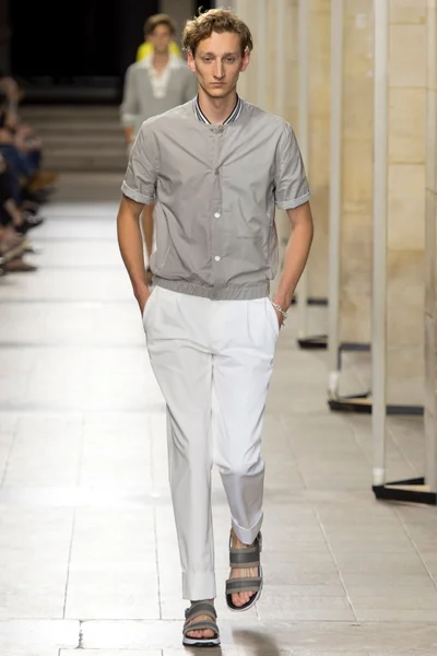 Look 20